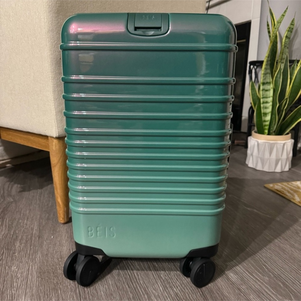 Beis Small Carry on Roller in Wicked Green NWT - Picture 3 of 13